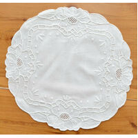 Vintage 11" Round Hand Embroidered Linen Doily Centerpiece Shabby Chic Decor