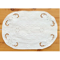 Vintage 8" x 12" Oval Hand Embroidered Linen Doily Table Shabby Chic Home Decor