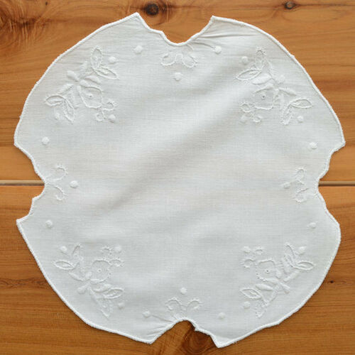 Vintage Doily Round 9" Hand Embroidered Linen Centerpiece Shabby Chic Home Decor